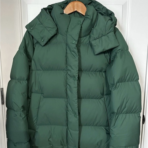 lululemon athletica Jackets & Blazers - lululemon Wunder Puff jacket Everglade Green Size 10 NWOT